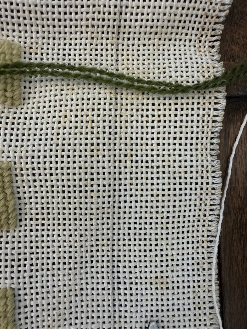 Incomplete Vintage plaid/patchwork Needlepoint - Picture 12 of 14